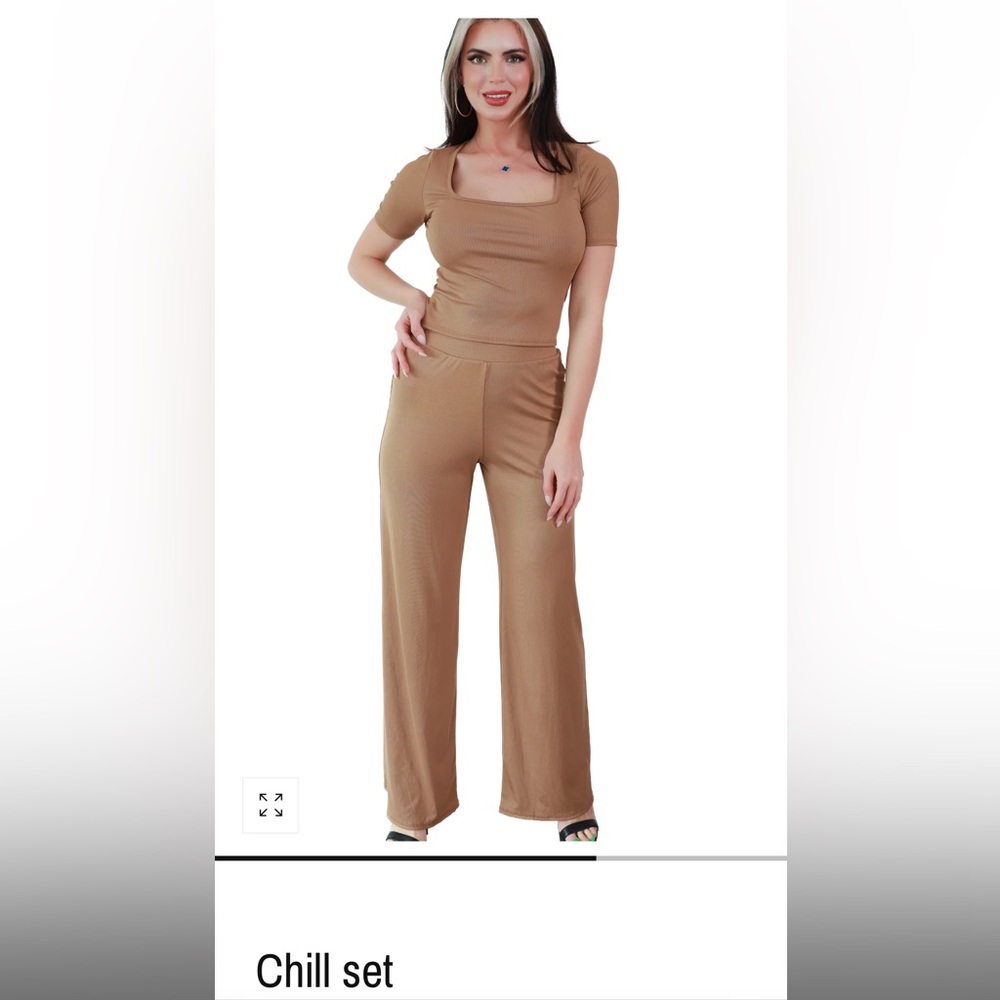 set of blouse and pants - NWT